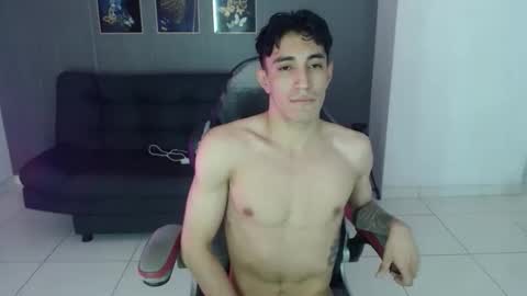 santii online show from February 14, 5:35 am