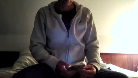 Tom online show from February 12, 9:43 pm