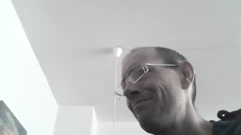 Snapshot of moviem1978 chatting on January 12, 11:07 am Frederik online show from January 12, 11:07 am