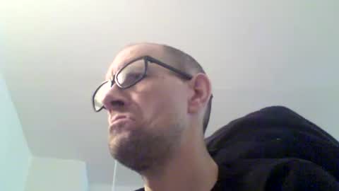 Snapshot of moviem1978 chatting on December 13, 10:30 am Frederik online show from December 13, 10:30 am