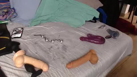 mpenisss6969 online show from February 1, 9:19 pm