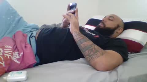 Snapshot of mr8plus chatting on January 8, 8:07 pm Mr8 online show from January 8, 8:07 pm