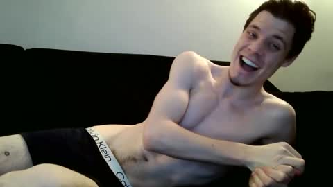 Snapshot of mr_deep1 chatting on February 21, 1:22 am James online show from February 21, 1:22 am