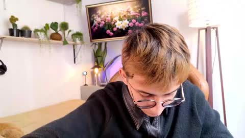 Mr Evans online show from January 14, 6:33 pm