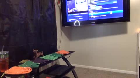 whateveryouwant online show from January 3, 9:58 am