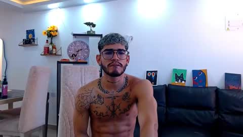 mr_jordan2310 online show from February 19, 2:34 pm