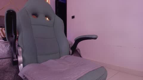 MIKEE online show from March 30, 8:48 am