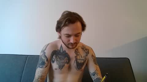 mr_nightfall online show from December 5, 8:38 pm