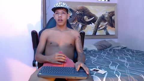 Snapshot of mr_stiven_ chatting on March 4, 1:34 am mr_stiven_ online show from March 4, 1:34 am