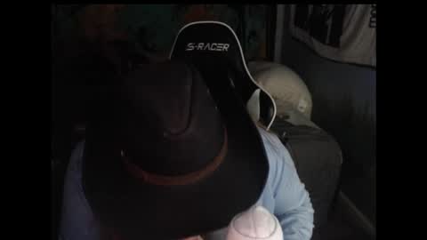 mr_strawberry online show from October 27, 2:47 am