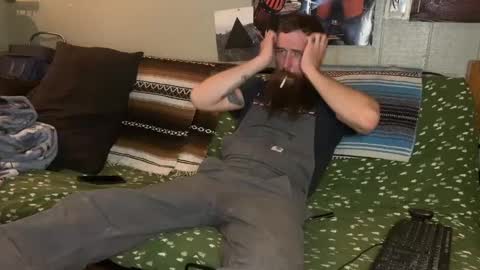 Valdor online show from December 4, 1:03 am