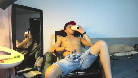 Snapshot of mrandrey23 chatting on September 26, 7:39 am mrandrey23 online show from September 26, 7:39 am