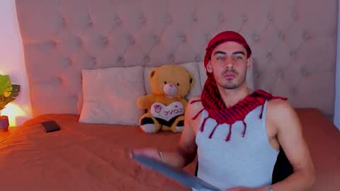 mr disan online show from November 18, 1:09 am