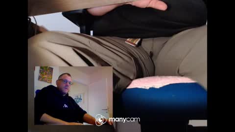 MrJohnsen1975 online show from June 14, 8:49 am