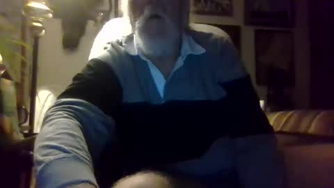 mrhollar online show from November 22, 10:59 am