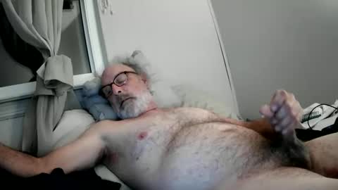 Snapshot of mrjames59 chatting on January 17, 7:08 am mrjames59 online show from January 17, 7:08 am