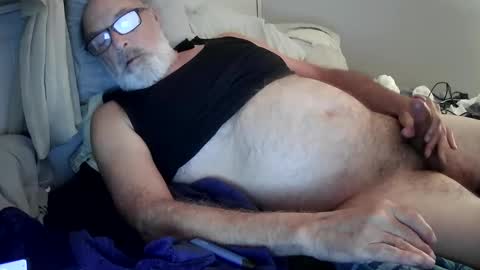 Snapshot of mrjames59 chatting on September 11, 4:55 am mrjames59 online show from September 11, 4:55 am