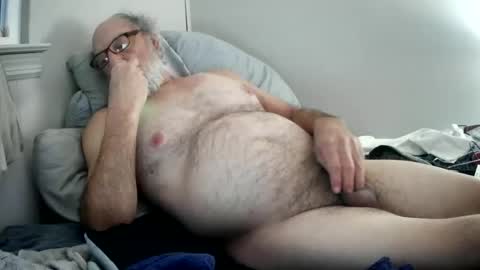 Snapshot of mrjames59 chatting on December 19, 12:01 pm mrjames59 online show from December 19, 12:01 pm