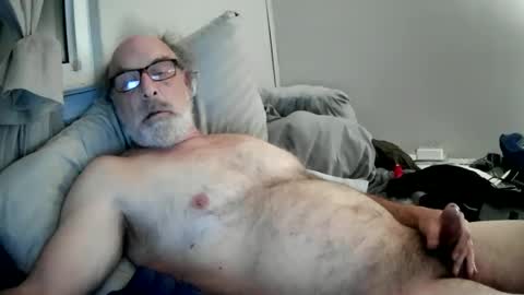 Snapshot of mrjames59 chatting on January 4, 9:32 am mrjames59 online show from January 4, 9:32 am