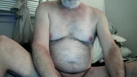 Snapshot of mrjames59 chatting on March 4, 2:38 am mrjames59 online show from March 4, 2:38 am