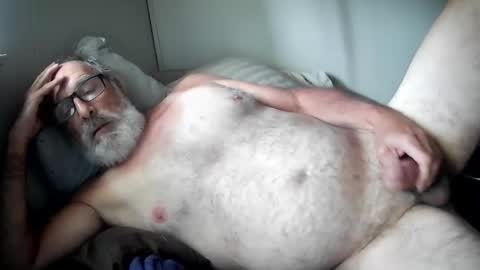 Snapshot of mrjames59 chatting on September 21, 3:01 pm mrjames59 online show from September 21, 3:01 pm