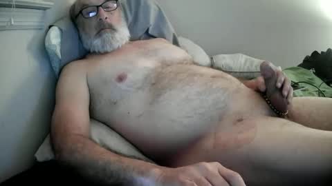 Snapshot of mrjames59 chatting on February 16, 9:37 am mrjames59 online show from February 16, 9:37 am