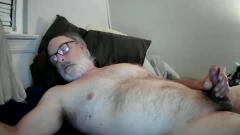 Snapshot of mrjames59 chatting on March 9, 9:24 am mrjames59 online show from March 9, 9:24 am