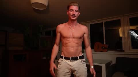 Mr Long online show from November 27, 10:02 pm