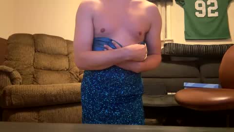 Snapshot of mrsissy812575 chatting on February 6, 11:37 pm mrsissy812575 online show from February 6, 11:37 pm