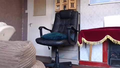 mrstraightdic online show from November 4, 12:39 pm