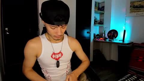 murielkarmesi online show from January 17, 1:56 pm