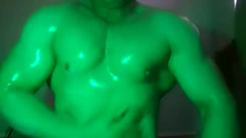 Hulk Muscles - NEW ACCOUNT online show from December 6, 3:30 am
