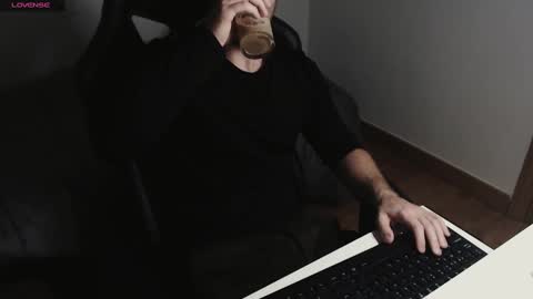 Snapshot of myhairymacho chatting on March 2, 6:35 pm Juan  OF  myhairymacho online show from March 2, 6:35 pm