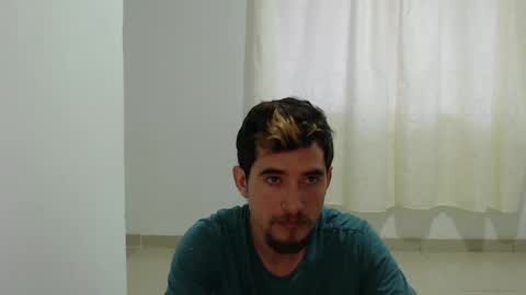 Snapshot of myke_xxx chatting on December 16, 11:55 am mike online show from December 16, 11:55 am