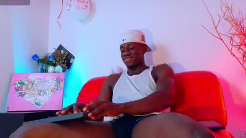 Snapshot of mylowallacee chatting on March 12, 11:12 pm Mylo Wallace  online show from March 12, 11:12 pm