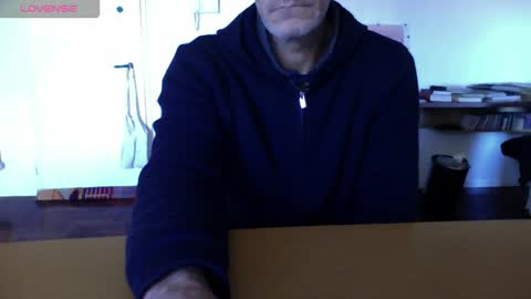 Bi sexy guy lovense hush is on private is open or password show tip if you like. online show from January 11, 8:07 am