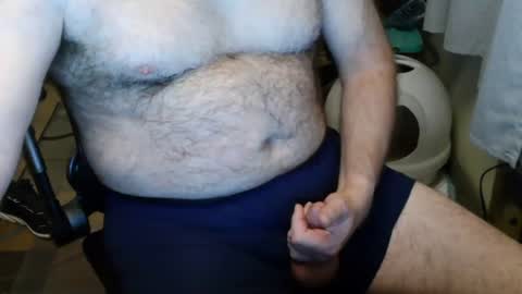 Just hanging out - No pressure online show from July 21, 6:04 am