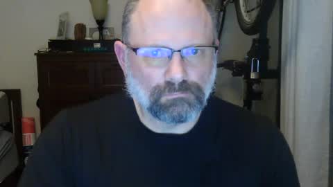 Just hanging out - No pressure online show from July 13, 5:42 am