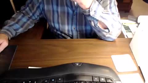 Snapshot of mytimeyourtimeourtime chatting on October 27, 4:04 am ItsTime online show from October 27, 4:04 am