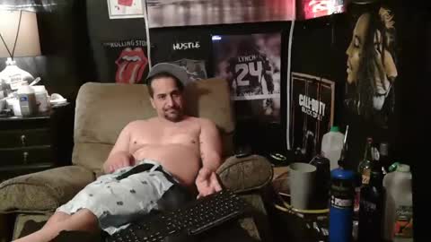 SnackPants online show from December 22, 7:54 am