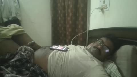 NAIRANANDU28 online show from March 20, 8:45 pm