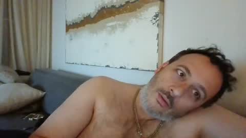nassobout online show from June 23, 1:43 am
