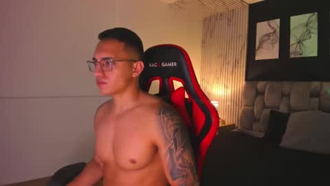 nathan_gross online show from February 18, 4:58 am