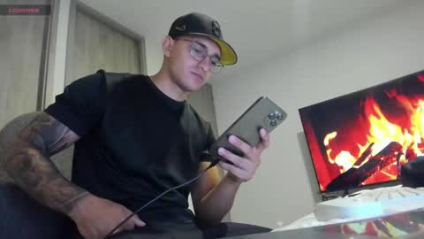 nathan_gross online show from April 10, 11:12 pm