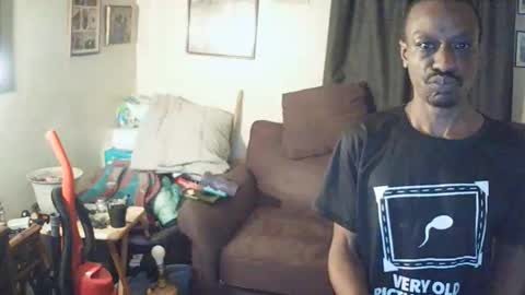 nathanbutler0 online show from April 18, 6:04 am