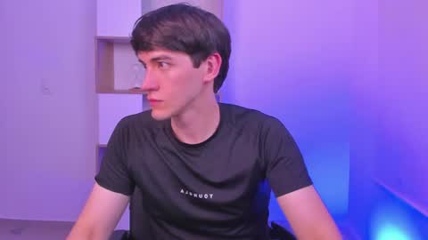 Nathaniel online show from June 25, 5:12 am