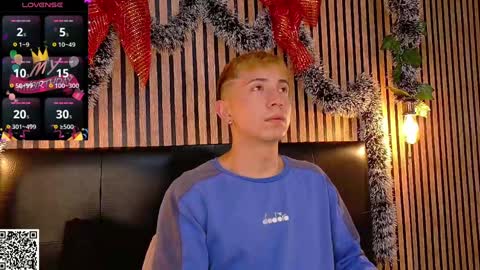 Snapshot of naughty__chris chatting on December 28, 12:25 pm Christopher  Chris online show from December 28, 12:25 pm