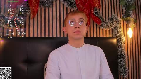 Snapshot of naughty__chris chatting on December 5, 1:17 pm Christopher  Chris online show from December 5, 1:17 pm