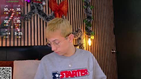 Snapshot of naughty__chris chatting on December 26, 12:16 pm Christopher  Chris online show from December 26, 12:16 pm
