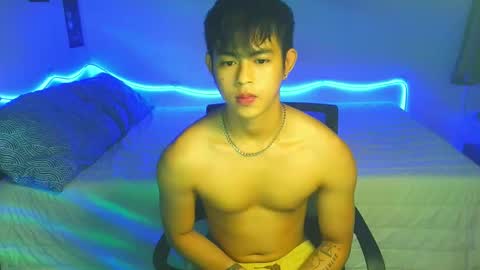 Loue online show from September 28, 11:47 pm